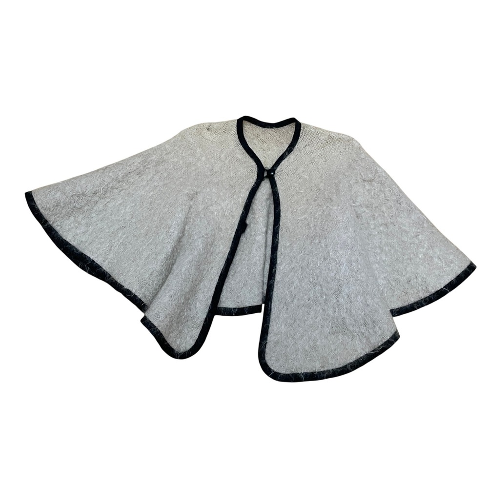Vintage 60s 100% Mohair Knit Capelet Cream Black Trim Fuzzy Shrug Wrap‎ One Size